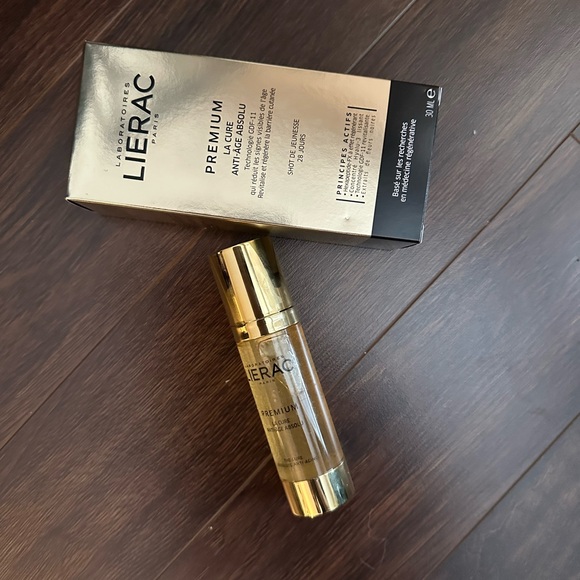 Lierac Premium The Cure Absolute Anti-Aging 30ml - Picture 2 of 3